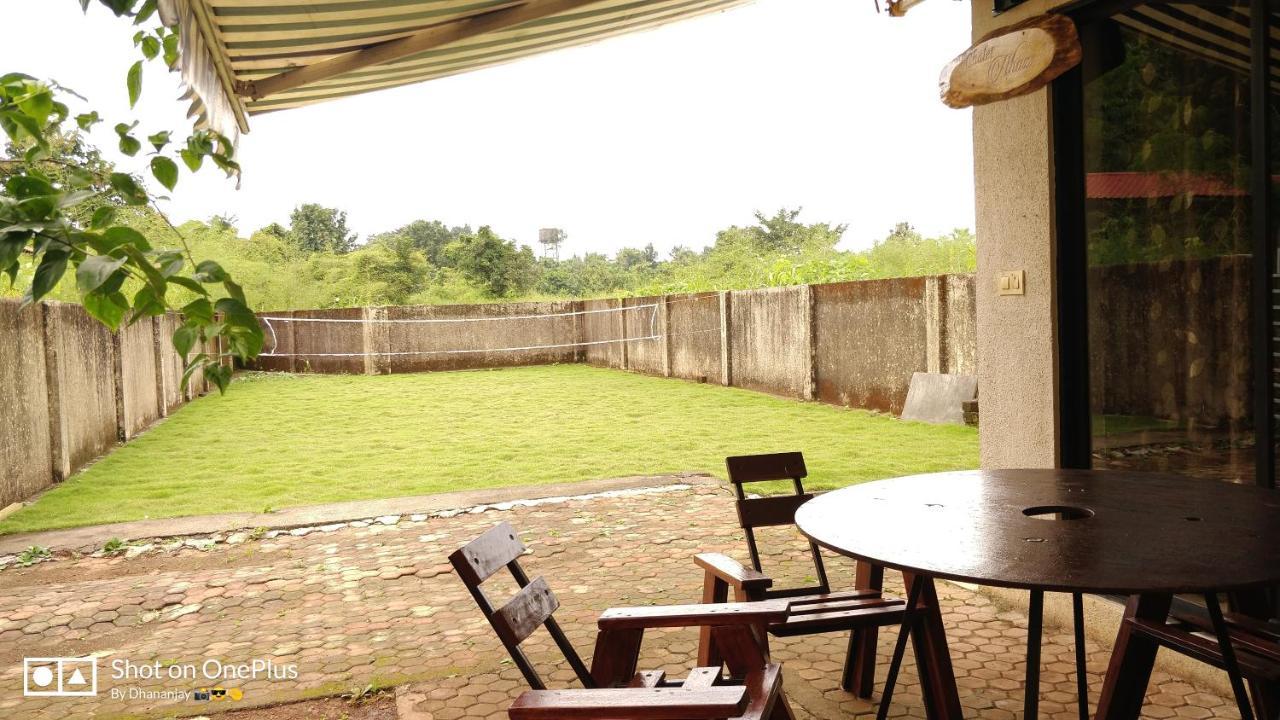 Chalet Ahaz, The Place Of Privacy With Outside Sitting Karjat Exterior foto